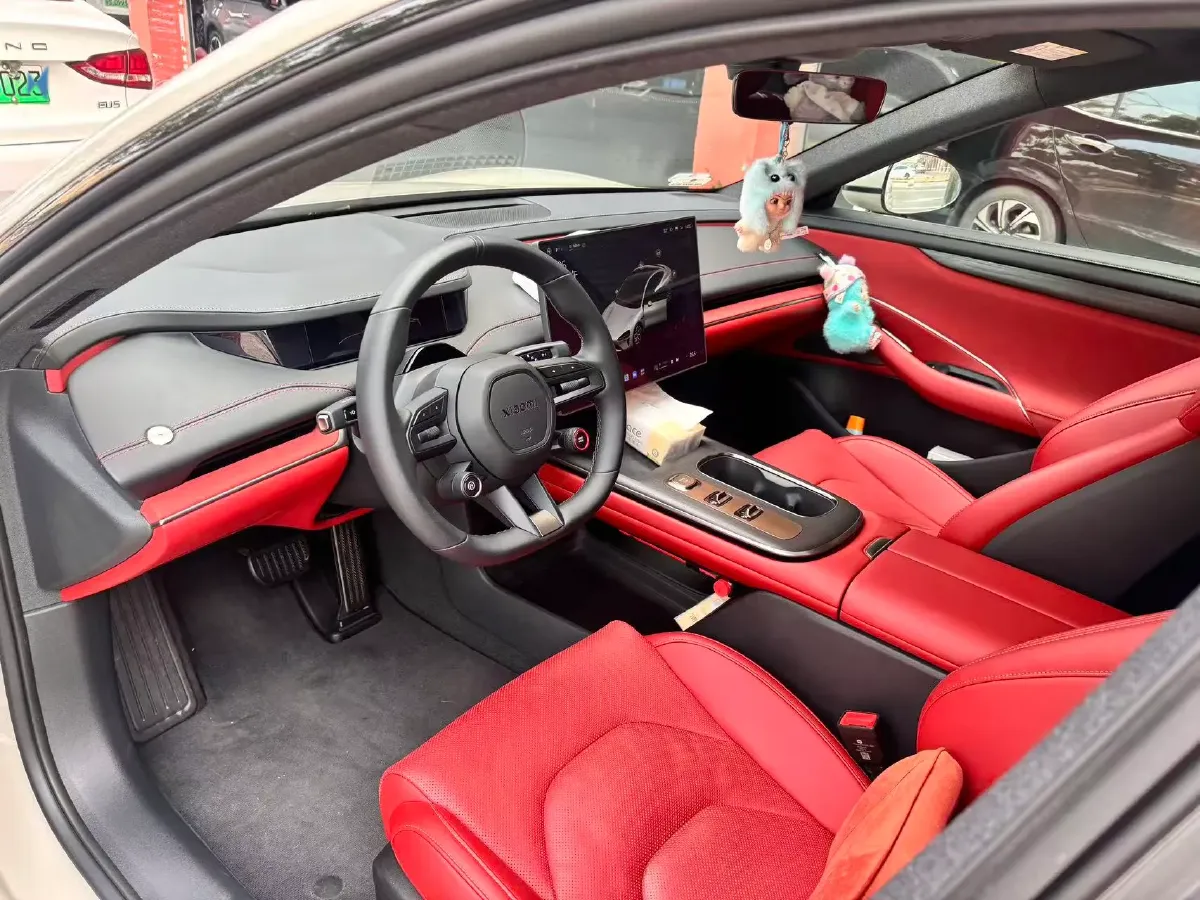 2024 MI SU7 BEV 73.6KWH,autocango,china used car exporter,china ev exporter,chinese used car exporter,chinese used ev exporter