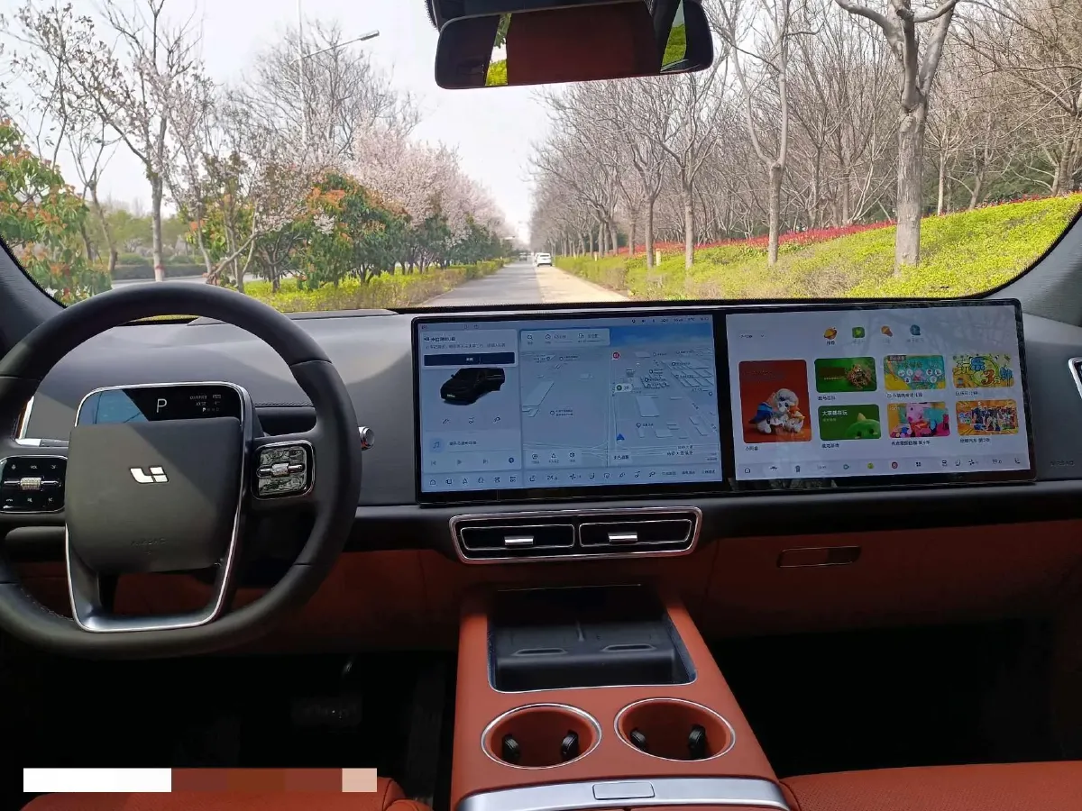 2025 Li L7 Range Extended 154HP REEV,autocango,china used car exporter,china ev exporter,chinese used car exporter,chinese used ev exporter