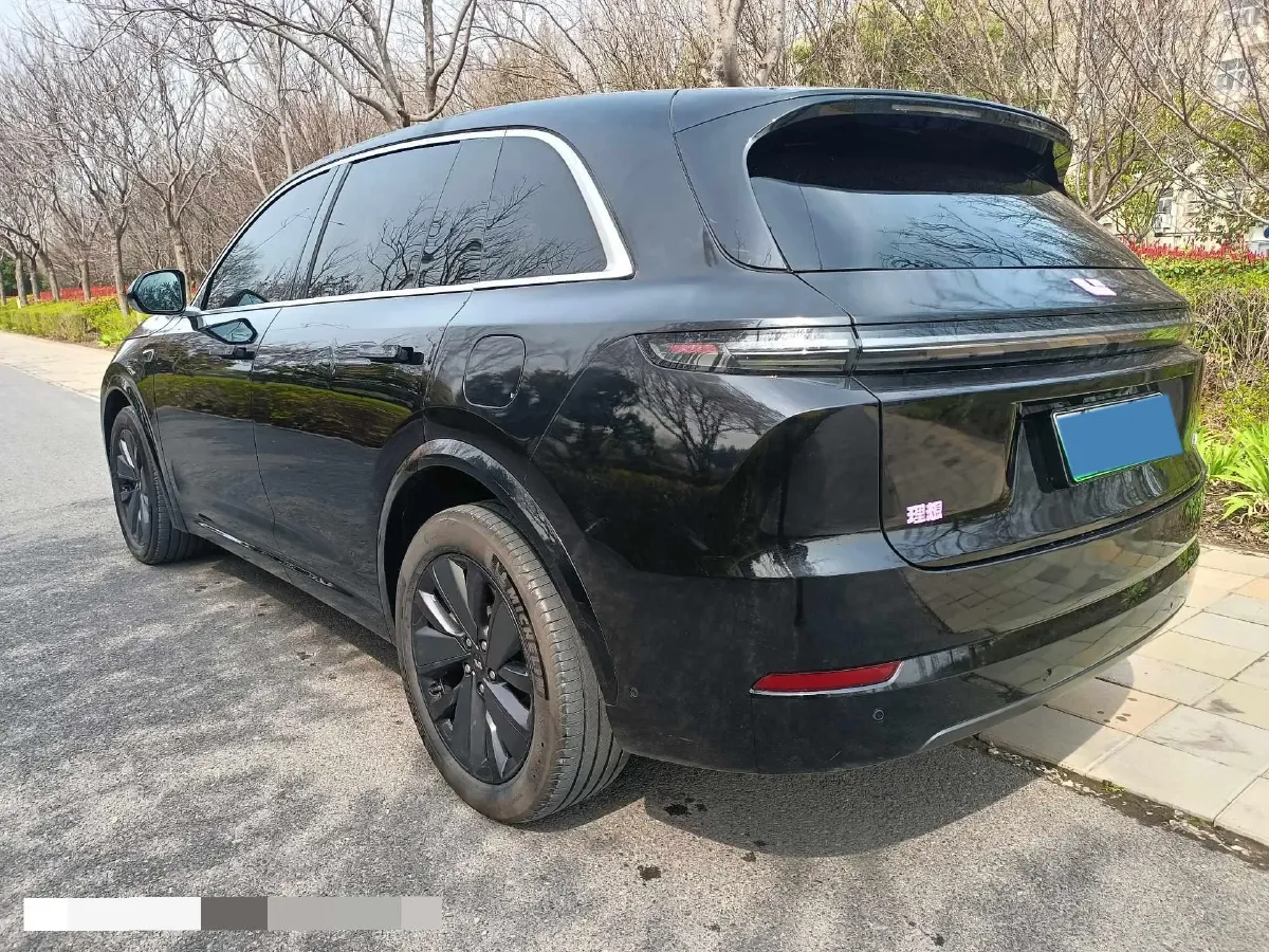 2025 Li L7 Range Extended 154HP REEV,autocango,china used car exporter,china ev exporter,chinese used car exporter,chinese used ev exporter