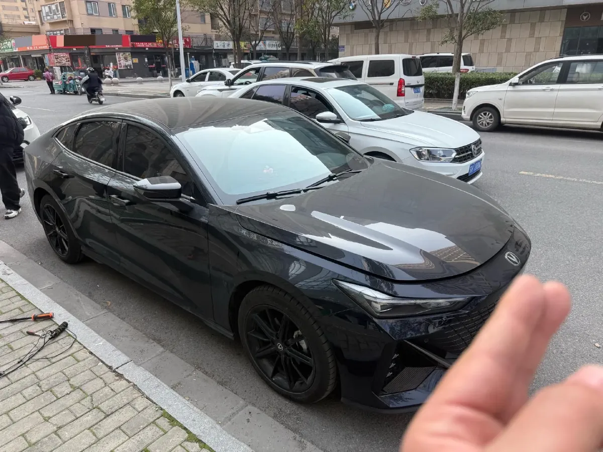 2023 ChangAn UNI-V 1.5T 188HP L4 7DCT,autocango,china used car exporter,china ev exporter,chinese used car exporter,chinese used ev exporter