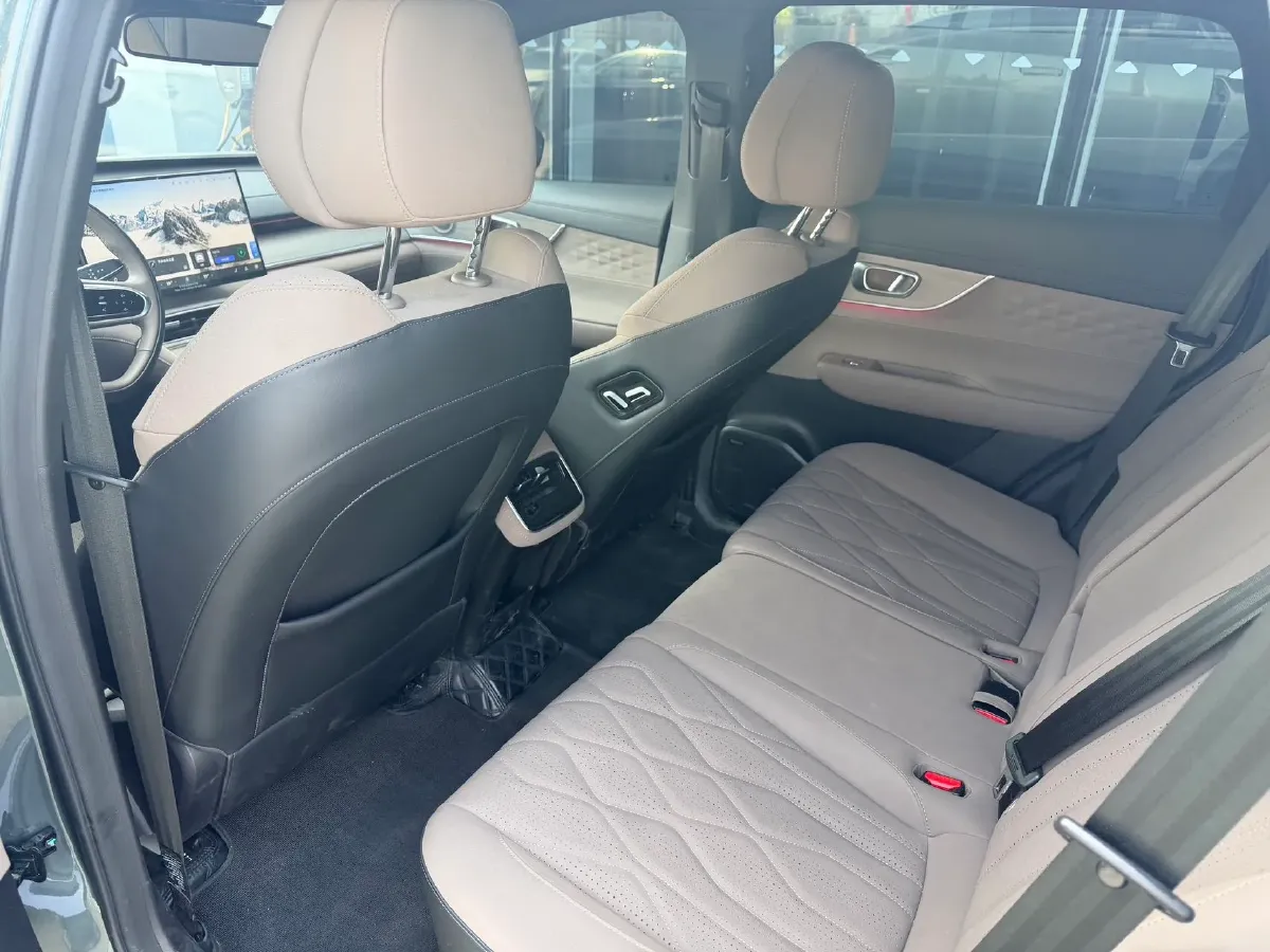 2025 Fulwin FulwinT8 1.5T 156HP L4 1DHT PHEV 18.67KWH,autocango,china used car exporter,china ev exporter,chinese used car exporter,chinese used ev exporter