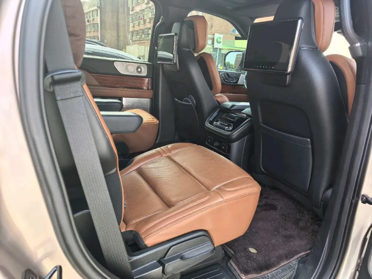 2019 Lincoln Navigator 3.5T 388HP V6 10AT,autocango,china used car exporter,china ev exporter,chinese used car exporter,chinese used ev exporter