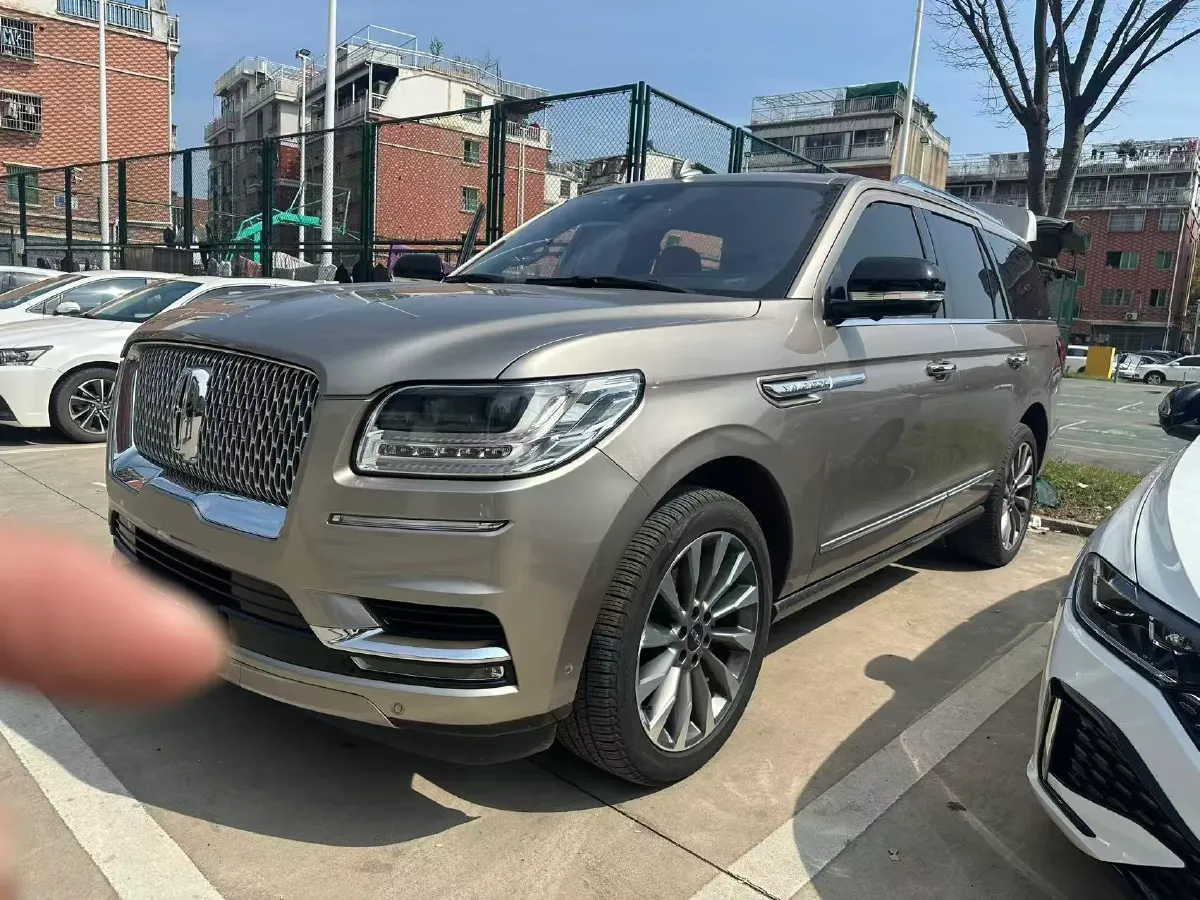 2019 Lincoln Navigator 3.5T 388HP V6 10AT,autocango,china used car exporter,china ev exporter,chinese used car exporter,chinese used ev exporter
