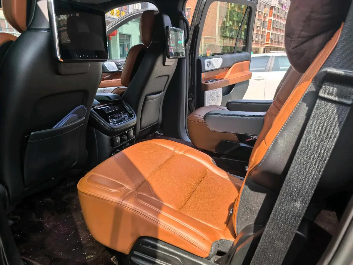 2019 Lincoln Navigator 3.5T 388HP V6 10AT,autocango,china used car exporter,china ev exporter,chinese used car exporter,chinese used ev exporter