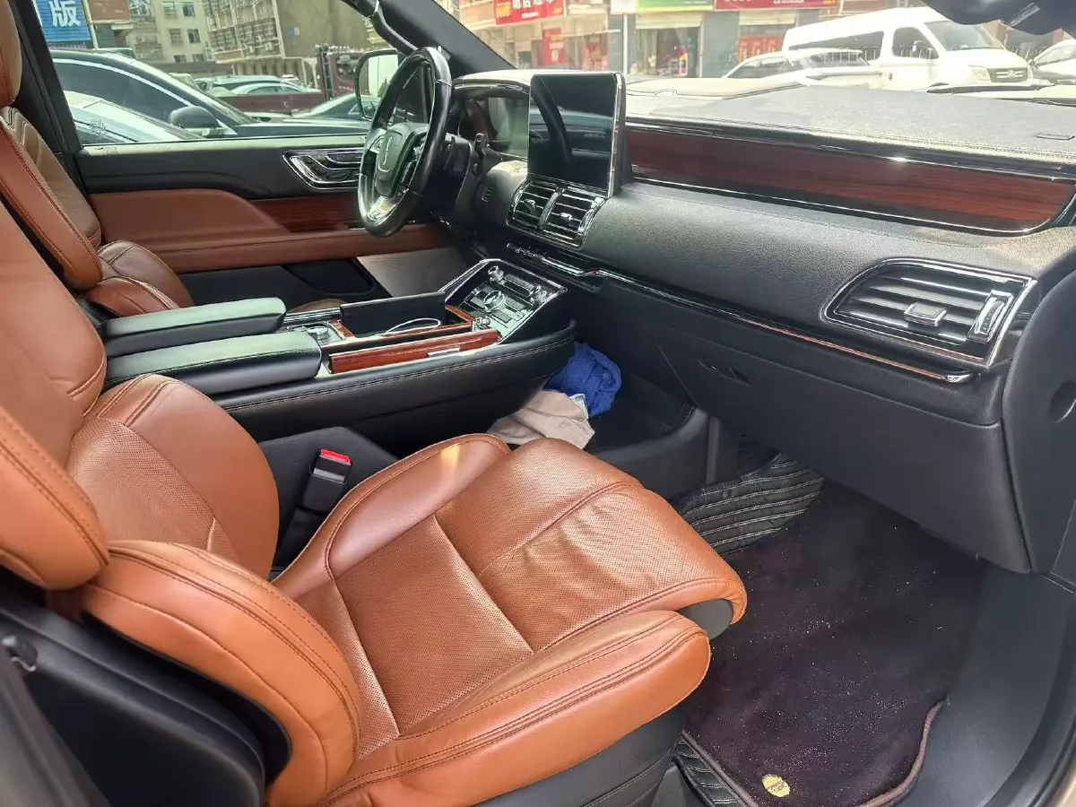 2019 Lincoln Navigator 3.5T 388HP V6 10AT,autocango,china used car exporter,china ev exporter,chinese used car exporter,chinese used ev exporter