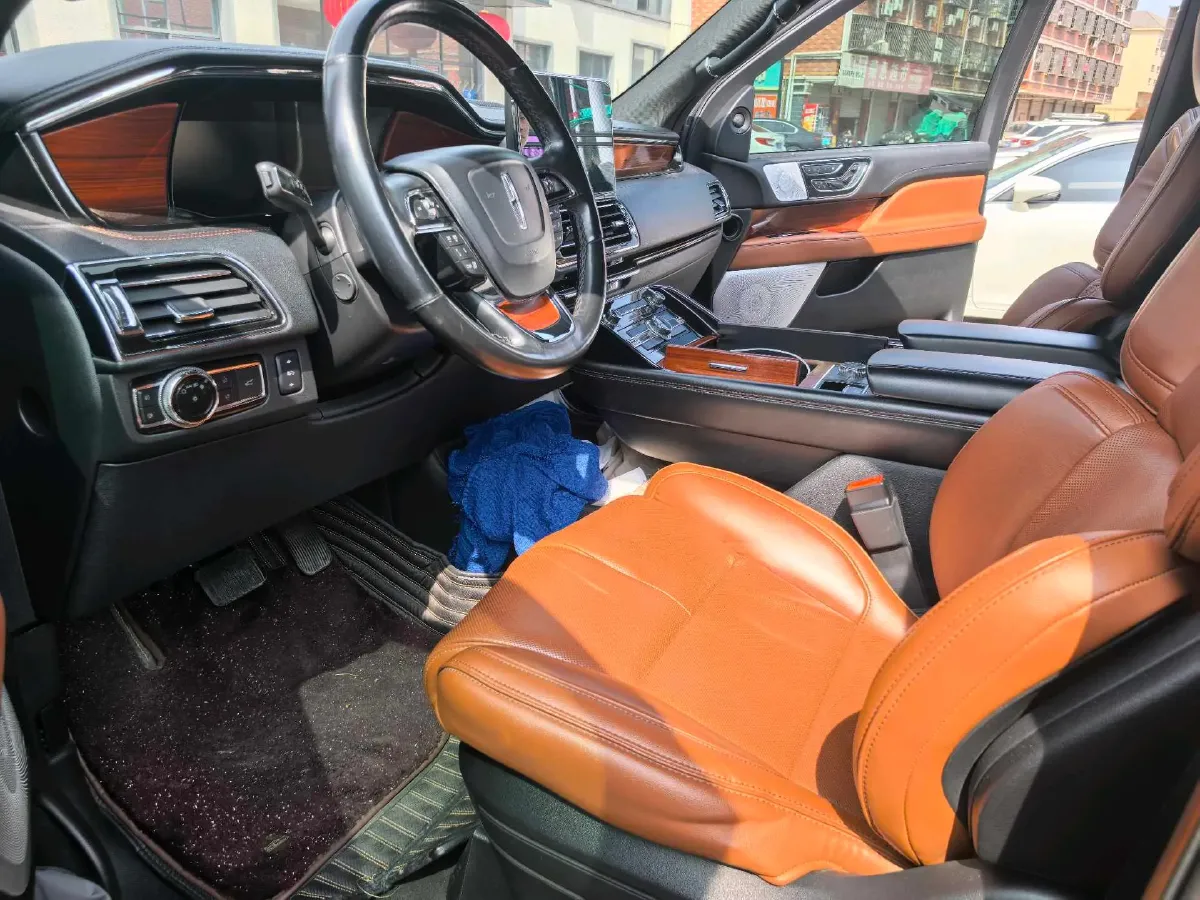 2019 Lincoln Navigator 3.5T 388HP V6 10AT,autocango,china used car exporter,china ev exporter,chinese used car exporter,chinese used ev exporter
