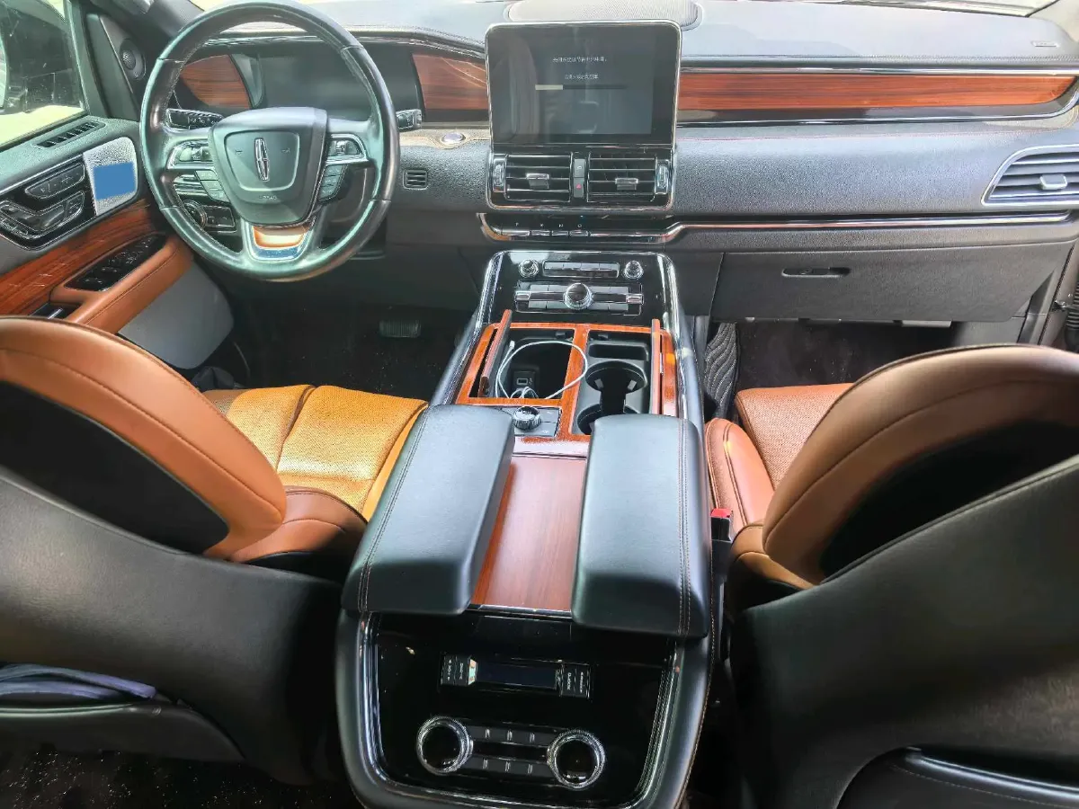 2019 Lincoln Navigator 3.5T 388HP V6 10AT,autocango,china used car exporter,china ev exporter,chinese used car exporter,chinese used ev exporter