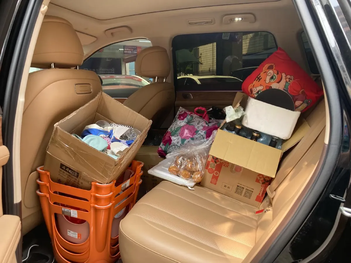 2024 AITO AITO M7 1.5T 152HP L4 REEV 42KWH,autocango,china used car exporter,china ev exporter,chinese used car exporter,chinese used ev exporter