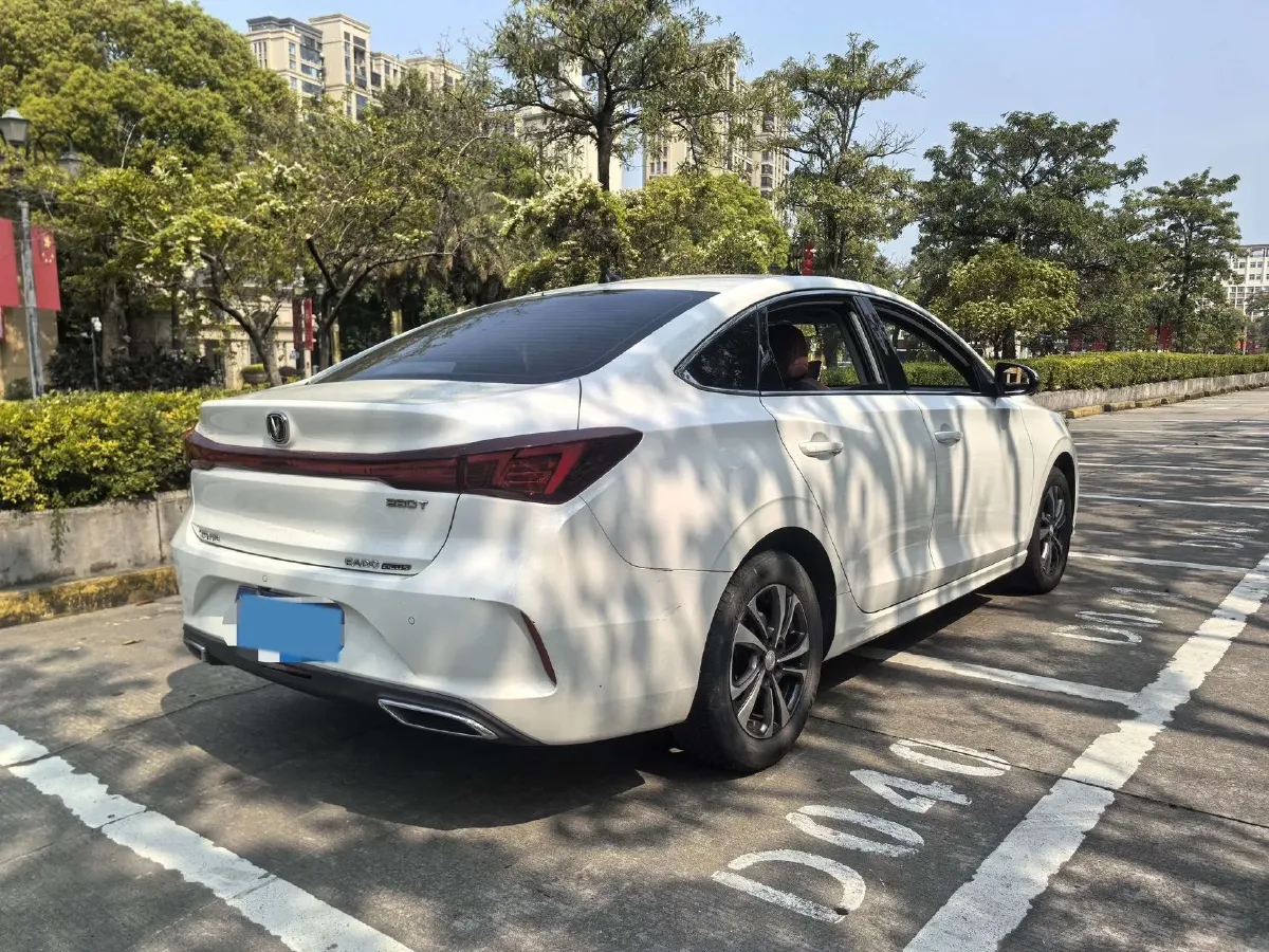 2021 ChangAn Eado 1.4T 160HP L4 7DCT,autocango,china used car exporter,china ev exporter,chinese used car exporter,chinese used ev exporter