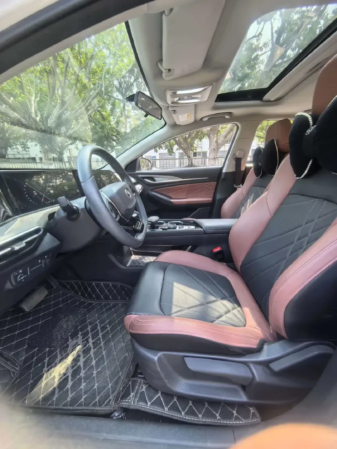 2021 ChangAn Eado 1.4T 160HP L4 7DCT,autocango,china used car exporter,china ev exporter,chinese used car exporter,chinese used ev exporter