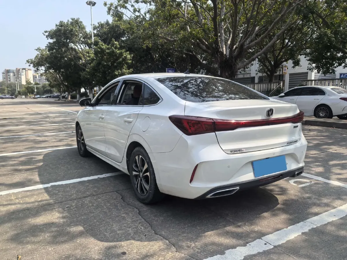 2021 ChangAn Eado 1.4T 160HP L4 7DCT,autocango,china used car exporter,china ev exporter,chinese used car exporter,chinese used ev exporter