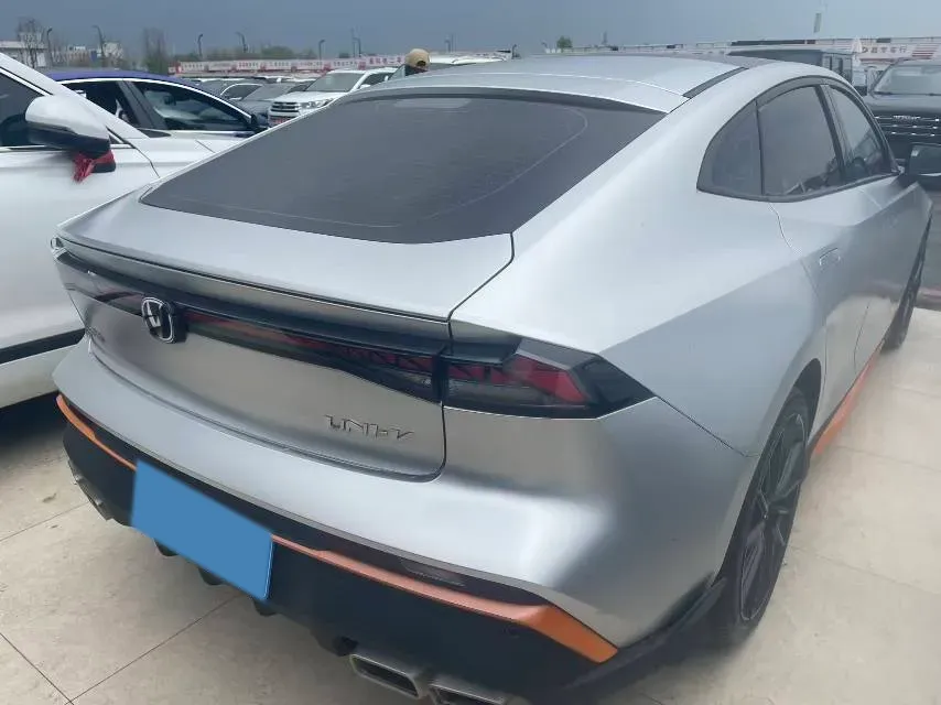 2024 ChangAn UNI-V 1.5T 188HP L4 7DCT,autocango,china used car exporter,china ev exporter,chinese used car exporter,chinese used ev exporter