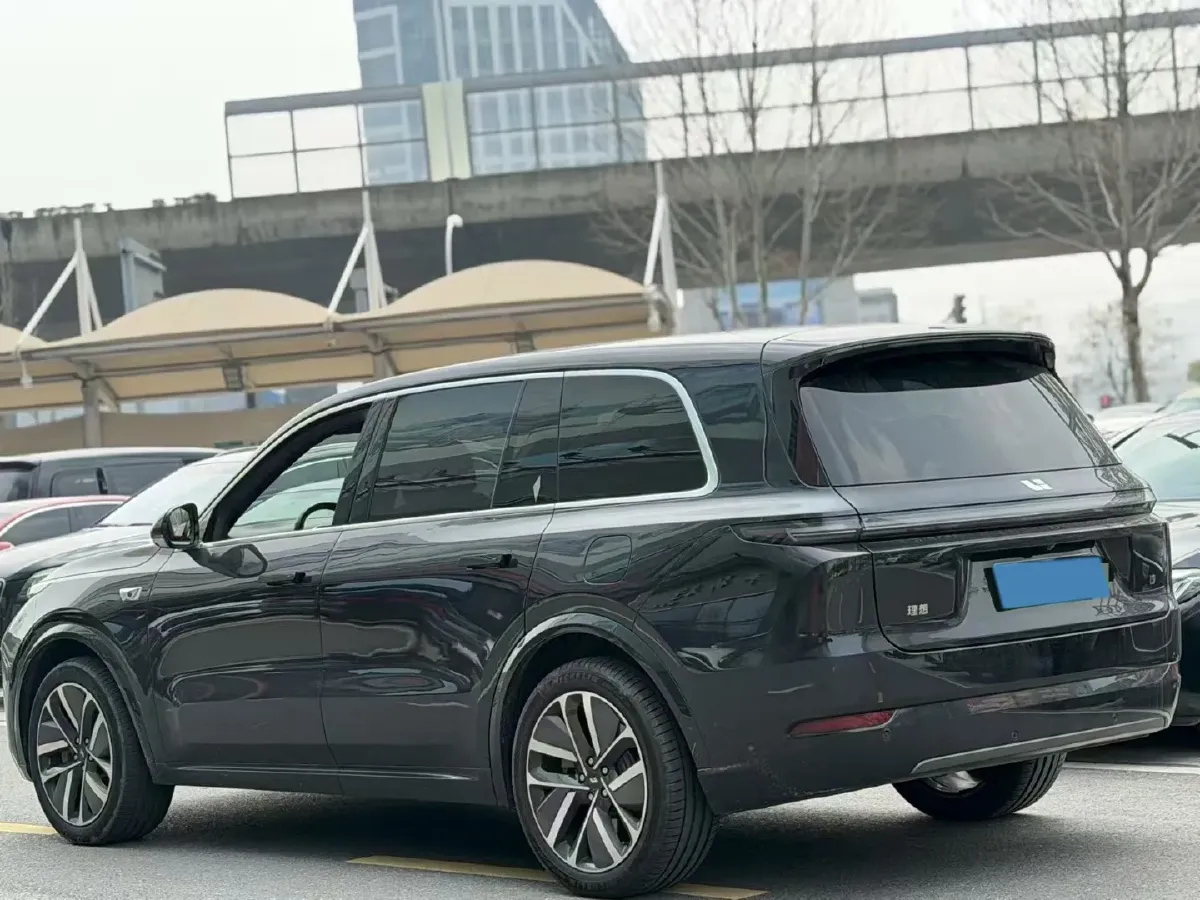 2023 Li L9 Range Extended 154HP REEV 42.6KWH,autocango,china used car exporter,china ev exporter,chinese used car exporter,chinese used ev exporter