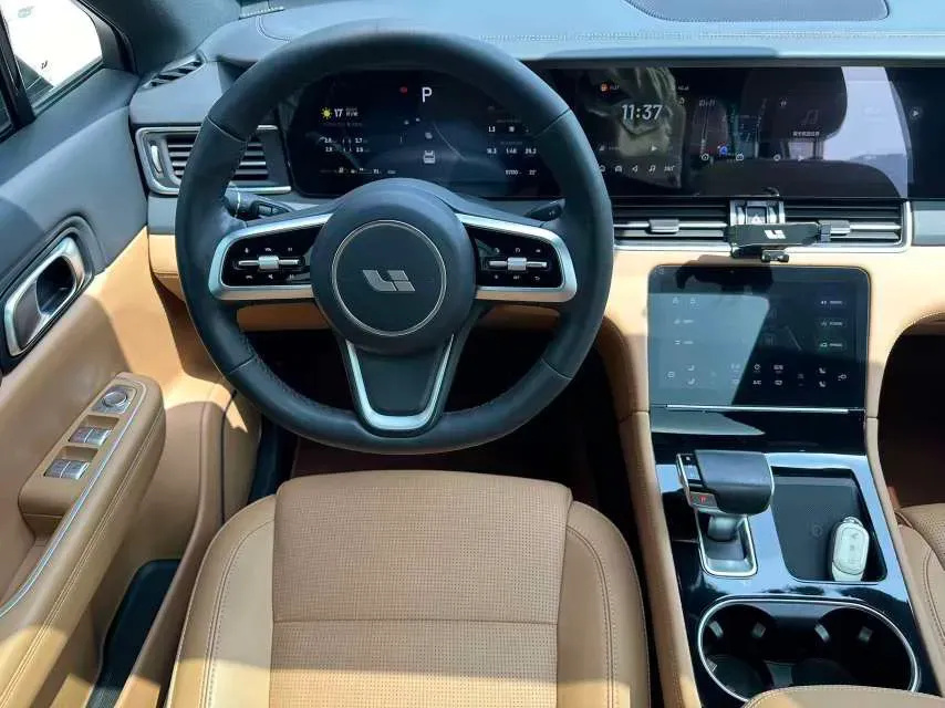 2021 Li ONE Range Extended 131HP REEV 40.5KWH,autocango,china used car exporter,china ev exporter,chinese used car exporter,chinese used ev exporter