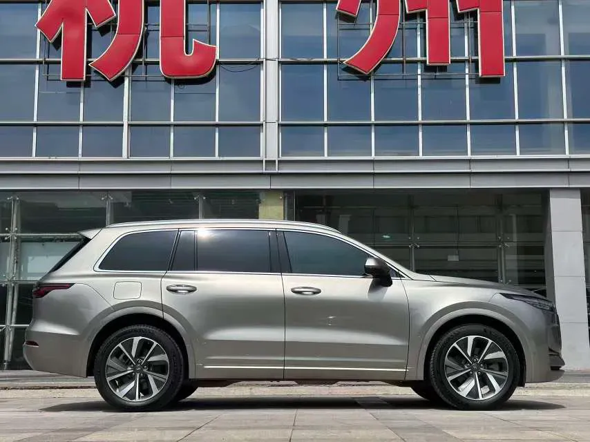 2021 Li ONE Range Extended 131HP REEV 40.5KWH,autocango,china used car exporter,china ev exporter,chinese used car exporter,chinese used ev exporter