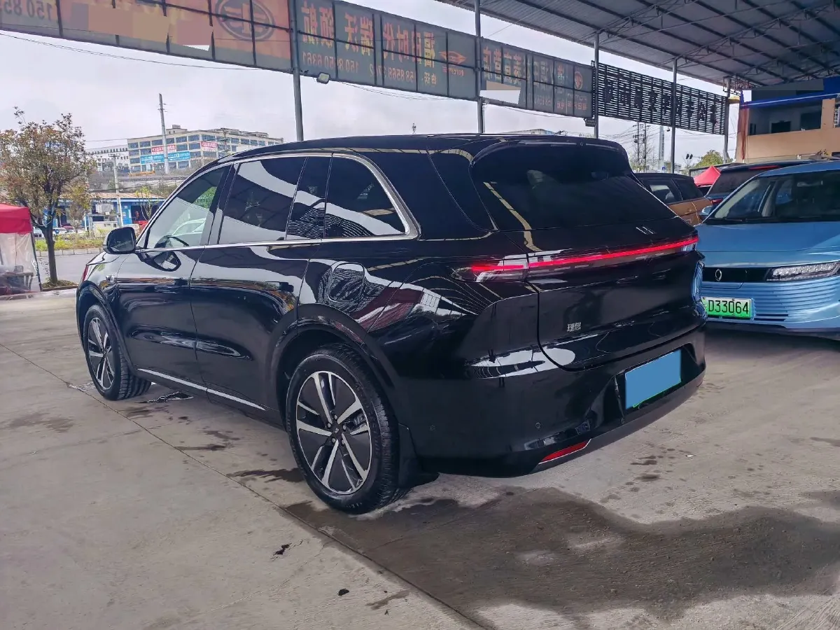 2024 Li L6 Range Extended 154HP L4 REEV 36.8KWH,autocango,china used car exporter,china ev exporter,chinese used car exporter,chinese used ev exporter
