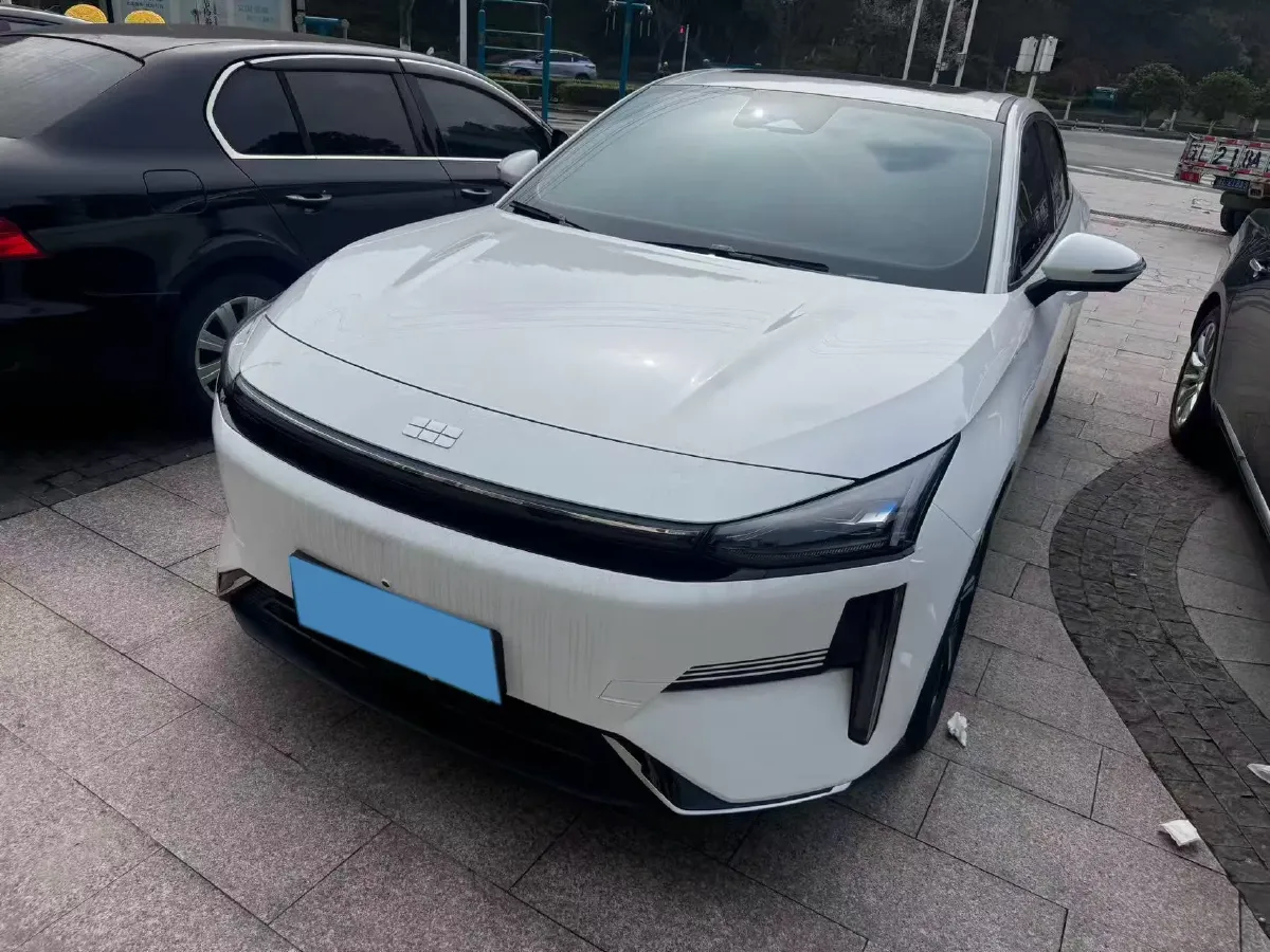 2024 Geely Galaxy L6 1.5T 163HP L4 3DHT PHEV,autocango,china used car exporter,china ev exporter,chinese used car exporter,chinese used ev exporter