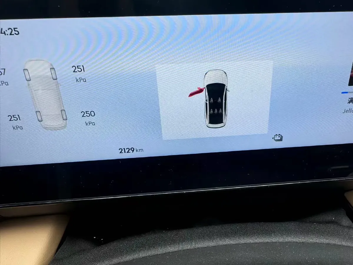 2024 Geely Galaxy L6 1.5T 163HP L4 3DHT PHEV,autocango,china used car exporter,china ev exporter,chinese used car exporter,chinese used ev exporter