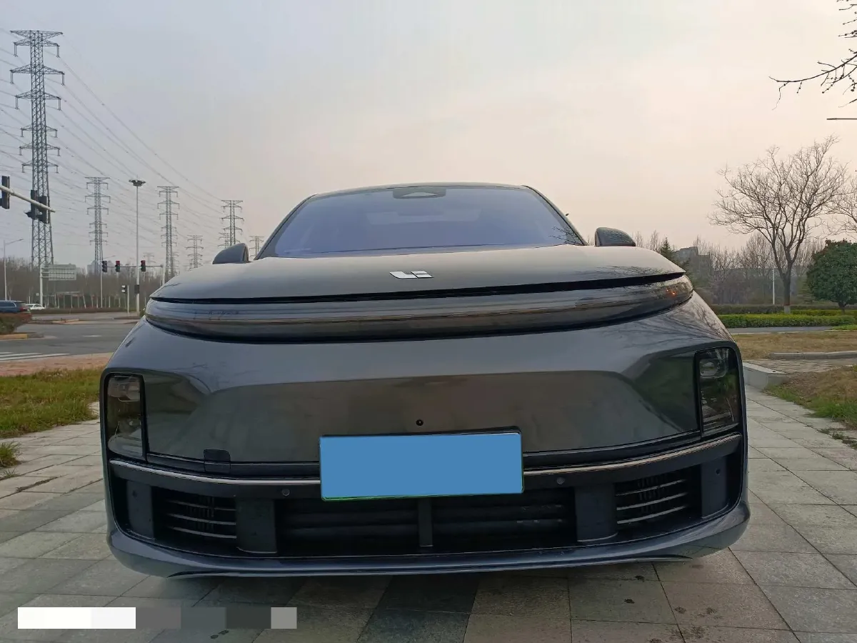 2023 Li L7 Range Extended 154HP REEV 40.9KWH,autocango,china used car exporter,china ev exporter,chinese used car exporter,chinese used ev exporter