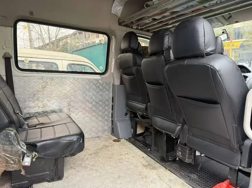 2021 MAXUS XinTu V80 2.0T 127HP L4 6MT,autocango,china used car exporter,china ev exporter,chinese used car exporter,chinese used ev exporter