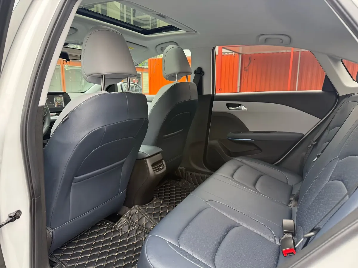 2024 Chevrolet Monza 1.5L 113HP L4 6DCT,autocango,china used car exporter,china ev exporter,chinese used car exporter,chinese used ev exporter