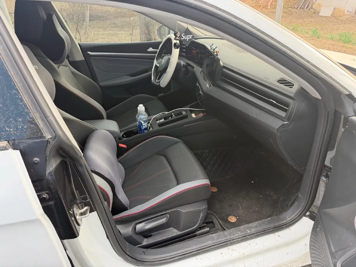 2022 Volkswagen Lavida 1.4T 150HP L4 7DCT,autocango,china used car exporter,china ev exporter,chinese used car exporter,chinese used ev exporter