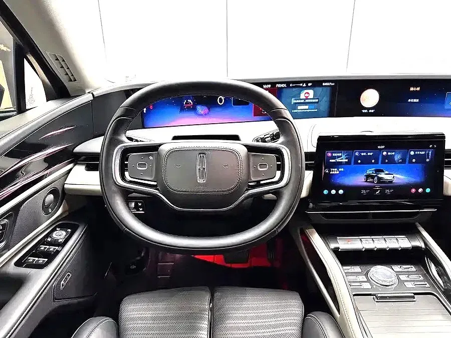 2023 Lincoln Nautilus 2.0T 261HP L4 8AT,autocango,china used car exporter,china ev exporter,chinese used car exporter,chinese used ev exporter