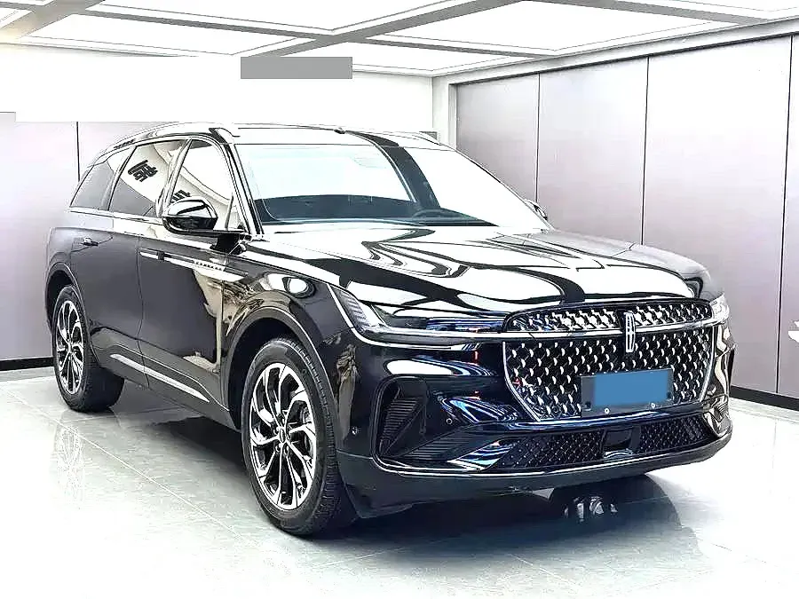 2023 Lincoln Nautilus 2.0T 261HP L4 8AT,autocango,china used car exporter,china ev exporter,chinese used car exporter,chinese used ev exporter