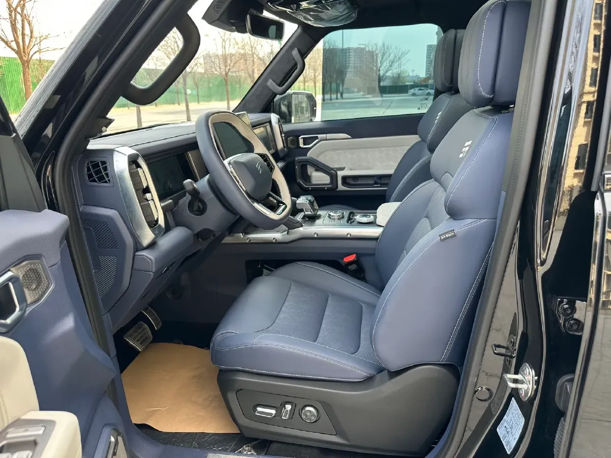 2024 Jetour ShanHai TravellerC-DM 1.5T 156HP L4 3DHT PHEV 43.24KWH,autocango,china used car exporter,china ev exporter,chinese used car exporter,chinese used ev exporter