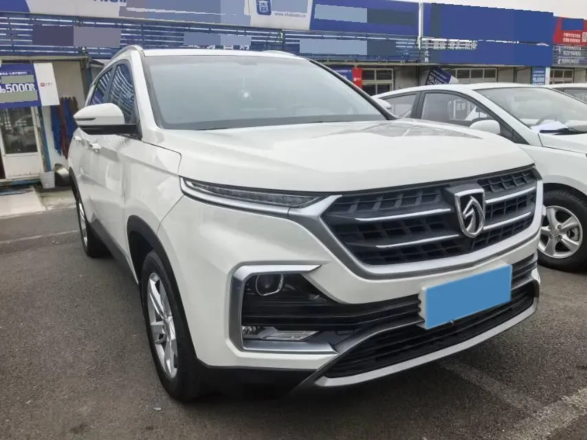 2019 BaoJun 530 1.5T 151HP L4 CVT,autocango,china used car exporter,china ev exporter,chinese used car exporter,chinese used ev exporter