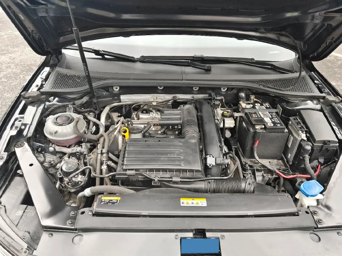 2020 Volkswagen Magotan 1.4T 150HP L4 7DCT,autocango,china used car exporter,china ev exporter,chinese used car exporter,chinese used ev exporter