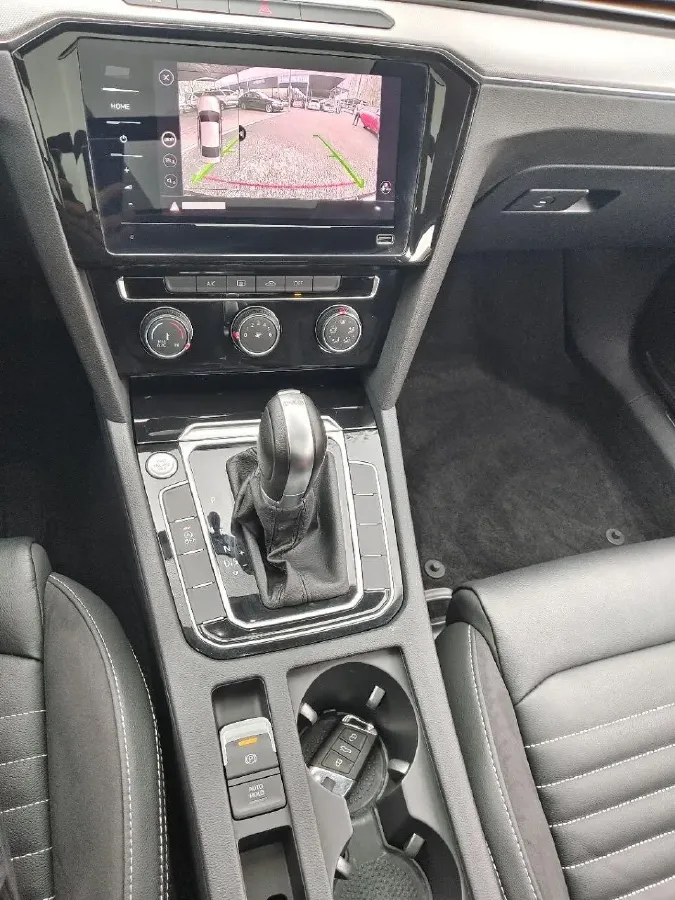 2020 Volkswagen Magotan 1.4T 150HP L4 7DCT,autocango,china used car exporter,china ev exporter,chinese used car exporter,chinese used ev exporter