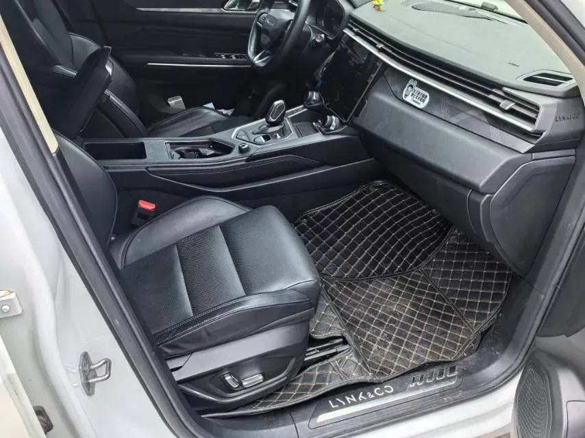 2021 LYNK&CO 01 2.0T 218HP L4 8AT,autocango,china used car exporter,china ev exporter,chinese used car exporter,chinese used ev exporter