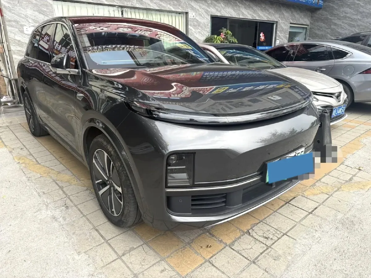 2024 Volvo S60 2.0T 197HP L4 7DCT,autocango,china used car exporter,china ev exporter,chinese used car exporter,chinese used ev exporter
