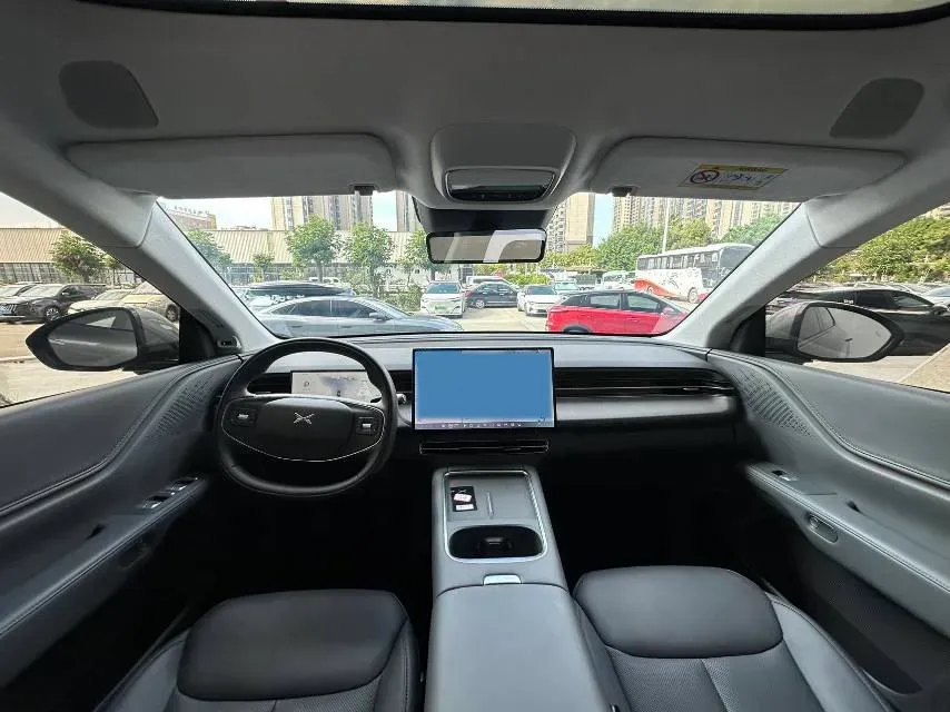 2025 Xpeng G6 BEV 68.5KWH,autocango,china used car exporter,china ev exporter,chinese used car exporter,chinese used ev exporter