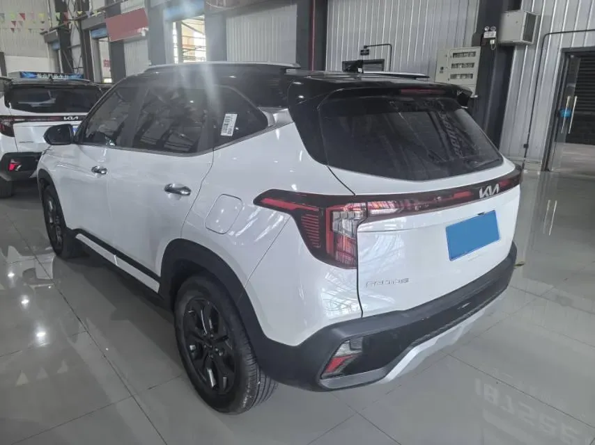 2023 Kia Seltos 1.5L 115HP L4 CVT,autocango,china used car exporter,china ev exporter,chinese used car exporter,chinese used ev exporter