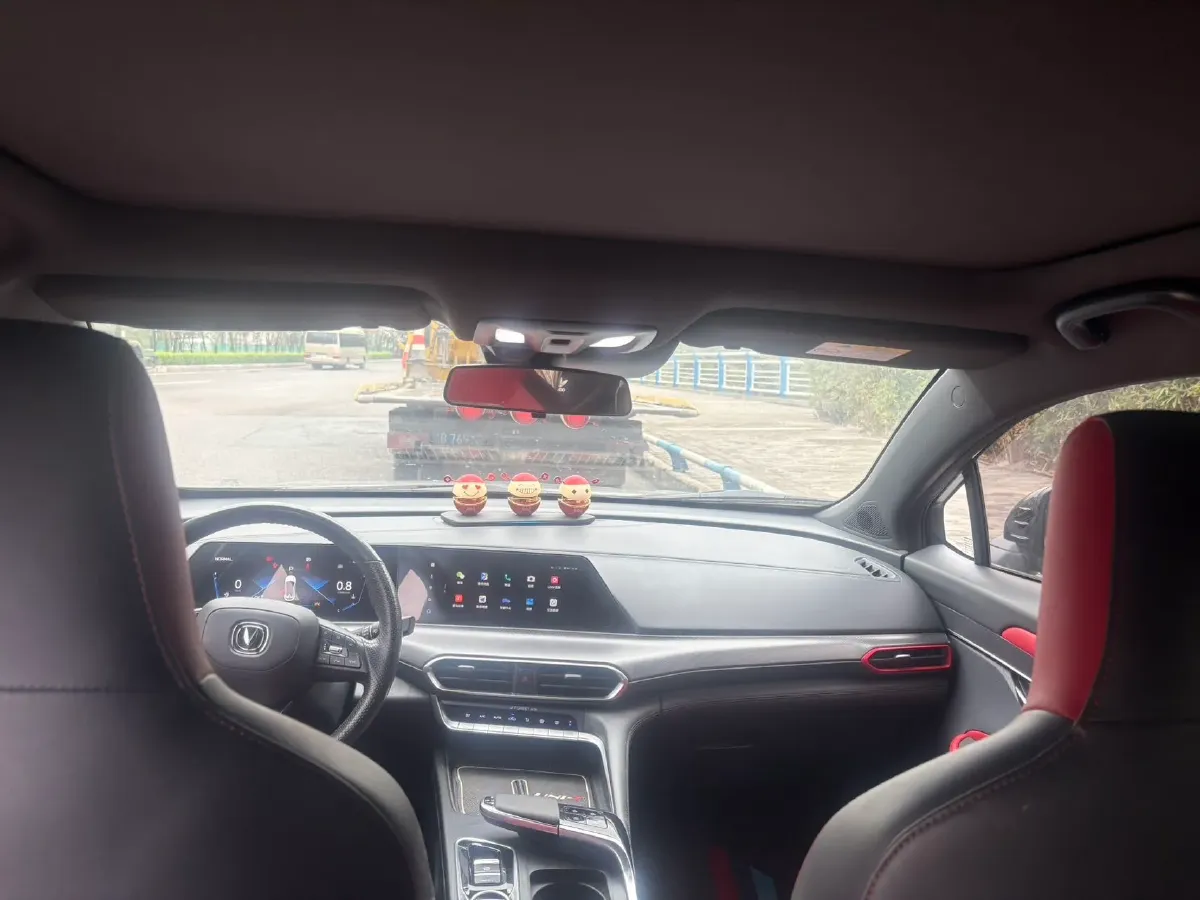 2020 ChangAn UNI-T 1.5T 180HP L4 7DCT,autocango,china used car exporter,china ev exporter,chinese used car exporter,chinese used ev exporter