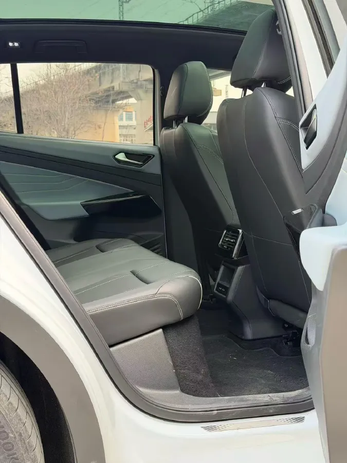 2022 Volkswagen ID.4 X BEV 83.4KWH,autocango,china used car exporter,china ev exporter,chinese used car exporter,chinese used ev exporter