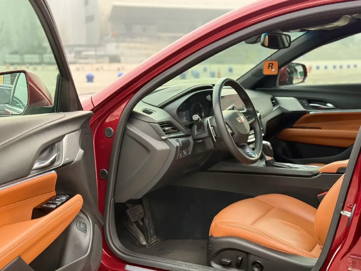 2021 Cadillac CT4 2.0T 237HP L4 8AT,autocango,china used car exporter,china ev exporter,chinese used car exporter,chinese used ev exporter