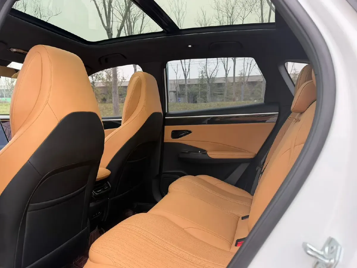 2024 Geely Galaxy L7 1.5T 163HP L4 3DHT PHEV 18.7KWH,autocango,china used car exporter,china ev exporter,chinese used car exporter,chinese used ev exporter