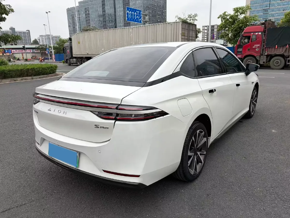2022 ChangAn Oshan Z6 1.5T 170HP L4 6TCT PHEV 28.4KWH,autocango,china used car exporter,china ev exporter,chinese used car exporter,chinese used ev exporter