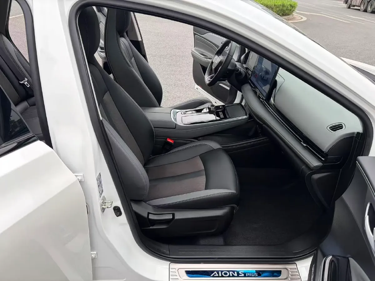 2022 ChangAn Oshan Z6 1.5T 170HP L4 6TCT PHEV 28.4KWH,autocango,china used car exporter,china ev exporter,chinese used car exporter,chinese used ev exporter