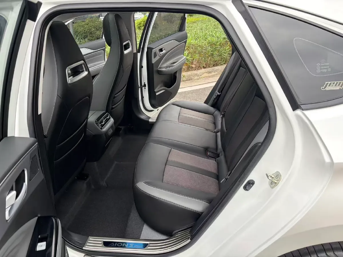 2022 ChangAn Oshan Z6 1.5T 170HP L4 6TCT PHEV 28.4KWH,autocango,china used car exporter,china ev exporter,chinese used car exporter,chinese used ev exporter