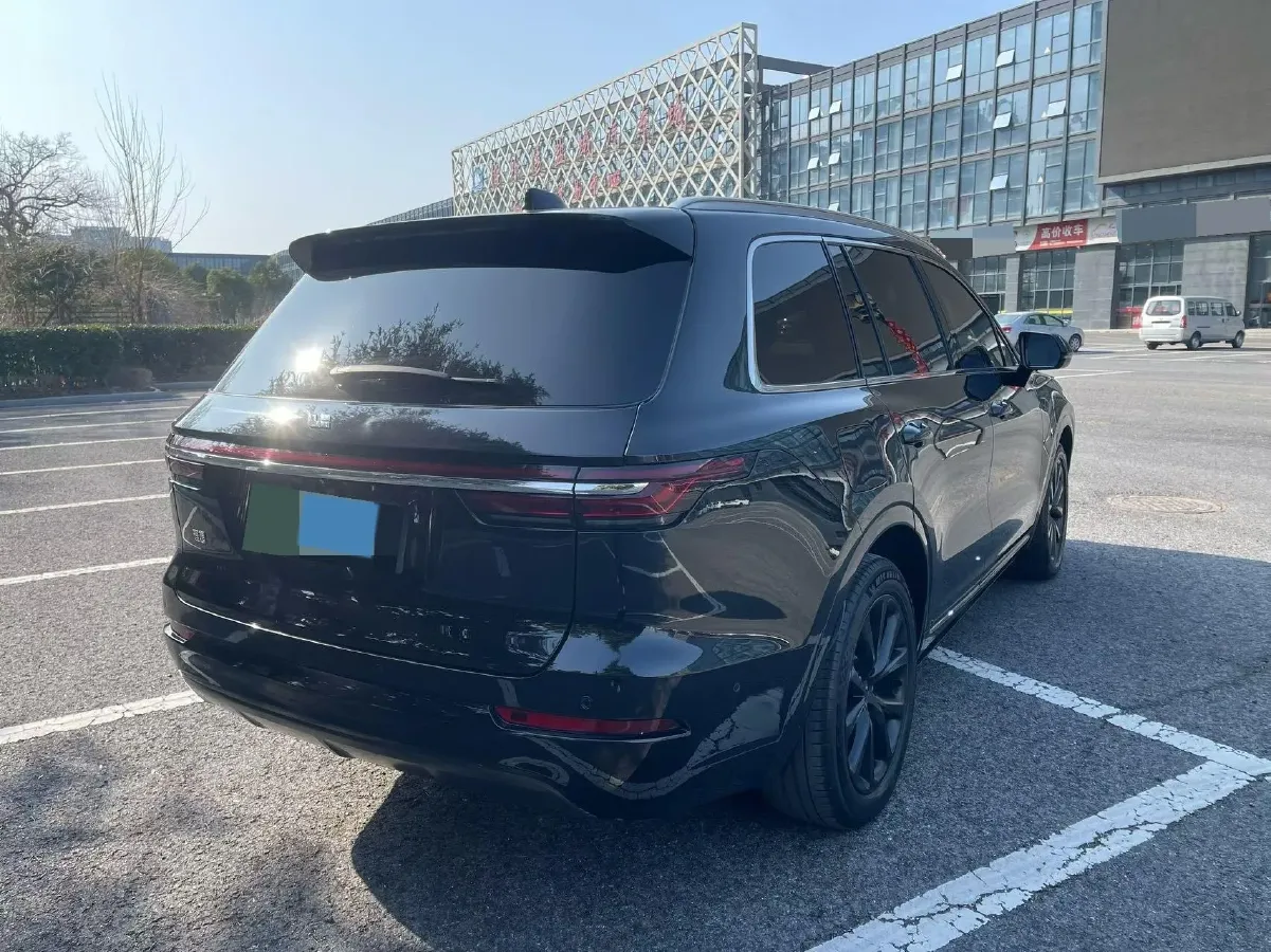 2021 Li ONE Range Extended 131HP REEV 40.5KWH,autocango,china used car exporter,china ev exporter,chinese used car exporter,chinese used ev exporter