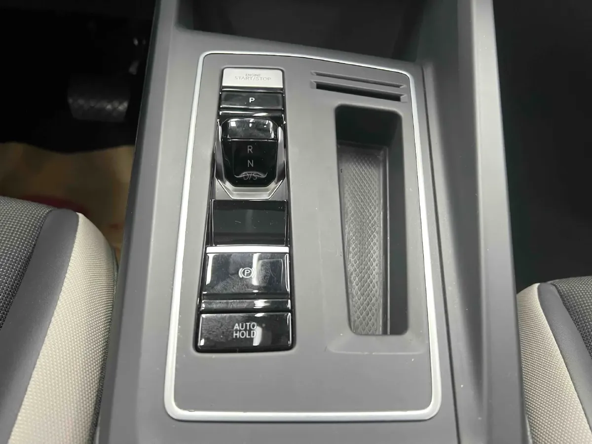 2023 Volkswagen Golf 1.4T 150HP L4 7DCT,autocango,china used car exporter,china ev exporter,chinese used car exporter,chinese used ev exporter