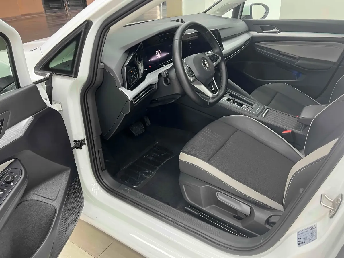 2023 Volkswagen Golf 1.4T 150HP L4 7DCT,autocango,china used car exporter,china ev exporter,chinese used car exporter,chinese used ev exporter