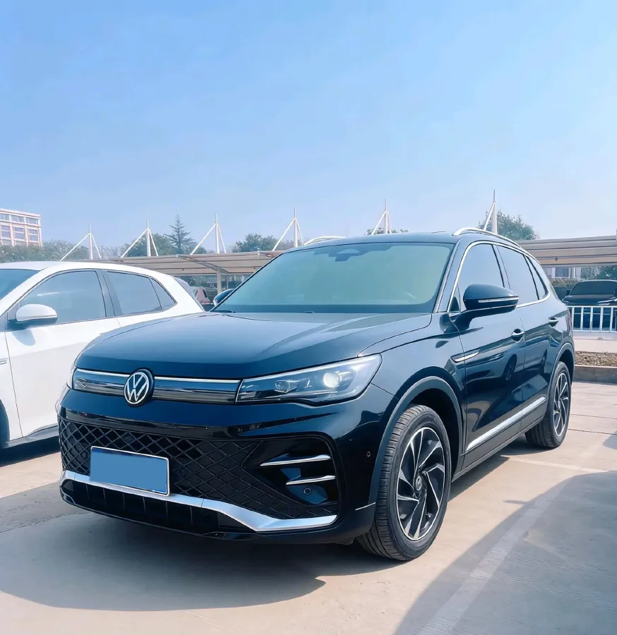 2024 Volkswagen Tiguan L 2.0T 186HP L4 7DCT,autocango,china used car exporter,china ev exporter,chinese used car exporter,chinese used ev exporter