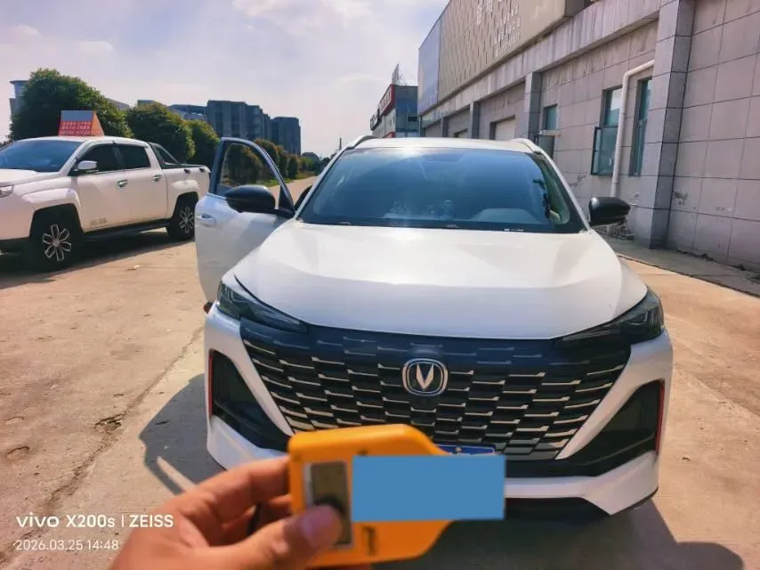 2022 ChangAn UNI-V 1.5T 188HP L4 7DCT,autocango,china used car exporter,china ev exporter,chinese used car exporter,chinese used ev exporter