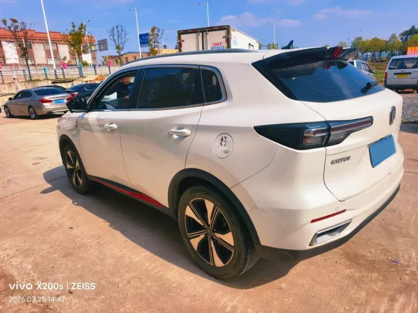 2022 ChangAn UNI-V 1.5T 188HP L4 7DCT,autocango,china used car exporter,china ev exporter,chinese used car exporter,chinese used ev exporter
