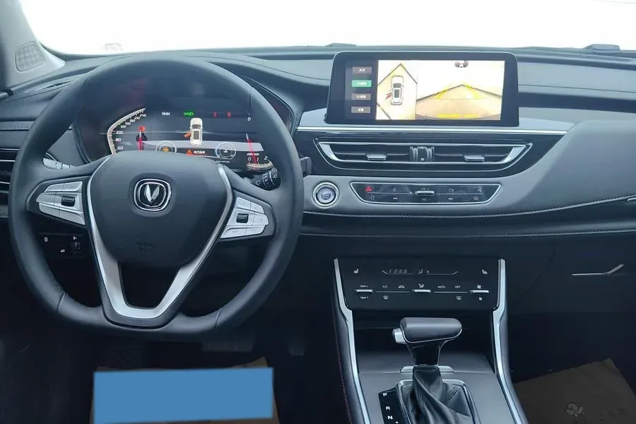 2023 ChangAn CS75 1.5T 188HP L4 7DCT,autocango,china used car exporter,china ev exporter,chinese used car exporter,chinese used ev exporter